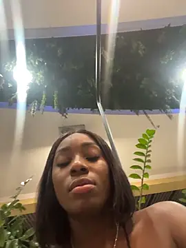 Snapshot of ZarahFerreira chatting on 03-08-26, 02:04 ZarahFerreira online show from 03-08-26, 02:04