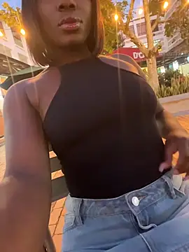 Snapshot of ZarahFerreira chatting on 03-18-26, 11:30 ZarahFerreira online show from 03-18-26, 11:30