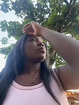 Snapshot of ZarahFerreira chatting on 03-24-26, 10:48 ZarahFerreira online show from 03-24-26, 10:48