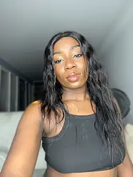 Snapshot of ZarahFerreira chatting on 04-14-26, 11:44 ZarahFerreira online show from 04-14-26, 11:44