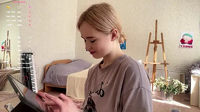 Snapshot of LotusHinata chatting on 03-15-26, 04:18 LotusHinata online show from 03-15-26, 04:18