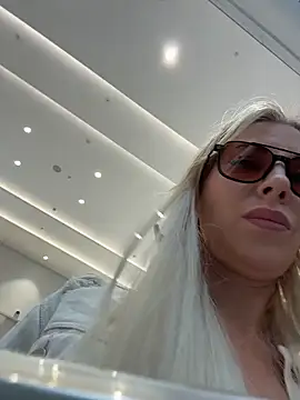 LisaMurr online show from 05-13-26, 10:01