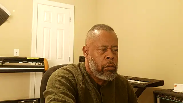 Cleozevo1961 online show from 03-11-26, 09:21