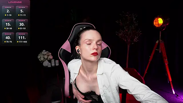 Wild Alice me online show from 02-24-26, 03:43