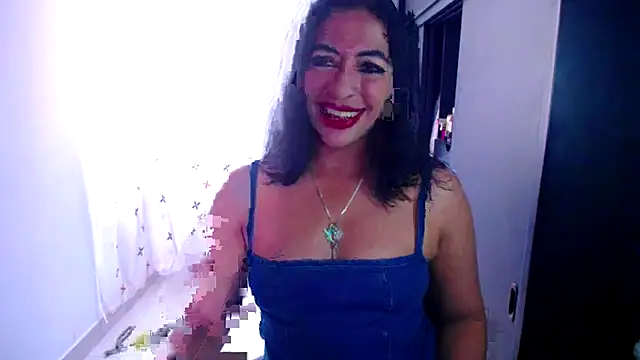 Snapshot of Pame_Jackson chatting on 03-11-26, 05:30 Pame Jackson online show from 03-11-26, 05:30