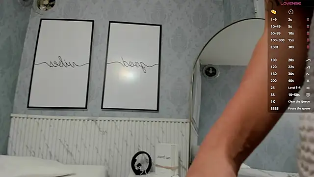 Snapshot of beautydoll18_ chatting on 05-20-26, 10:10 beautydoll18 online show from 05-20-26, 10:10