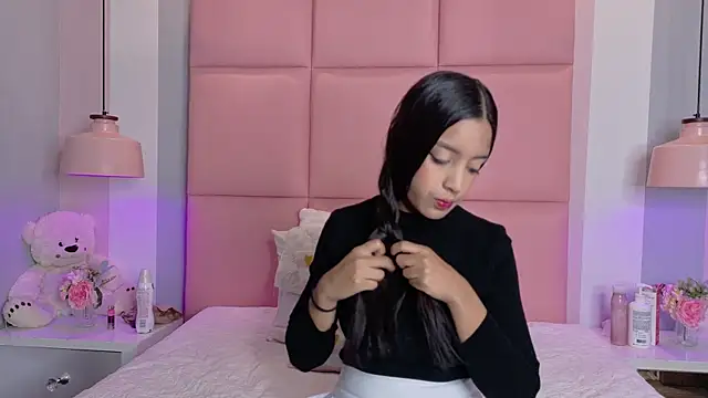 Carolina NovoaL online show from 03-31-26, 01:00