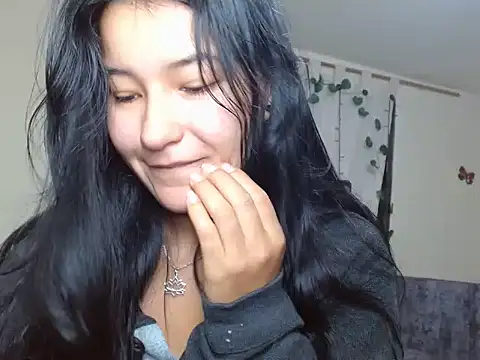 Miiia a online show from 02-26-26, 08:08