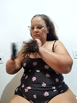 Snapshot of Noemipopi chatting on 02-26-26, 08:08 Noemipopi online show from 02-26-26, 08:08