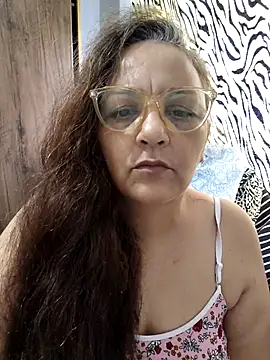 Snapshot of Noemipopi chatting on 02-27-26, 12:16 Noemipopi online show from 02-27-26, 12:16