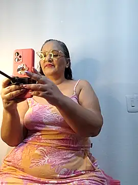 Snapshot of Noemipopi chatting on 03-14-26, 10:37 Noemipopi online show from 03-14-26, 10:37