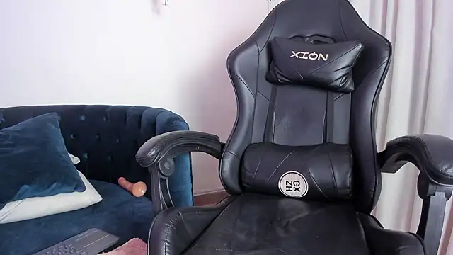 Esmeralda carrascal online show from 03-15-26, 03:29