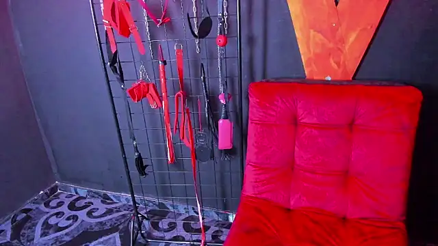 Snapshot of lilith_slave chatting on 04-11-26, 03:44 lilith slave online show from 04-11-26, 03:44