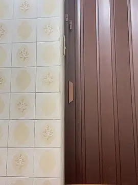 Snapshot of litlleboyeus chatting on 02-18-26, 06:59 litlleboyeus online show from 02-18-26, 06:59