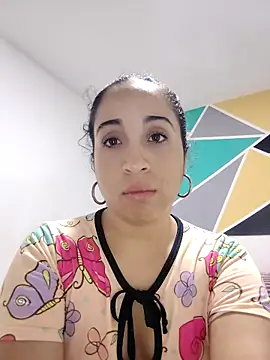 Yiyi077 online show from 02-19-26, 09:22