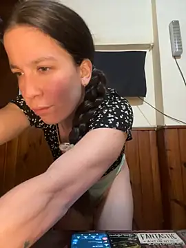 Melu12 online show from 07-14-26, 01:08