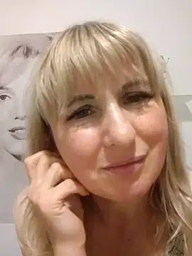 -Nefertiti- online show from 05-21-26, 01:12