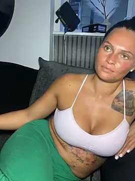 Destinylovex online show from 05-19-26, 08:04