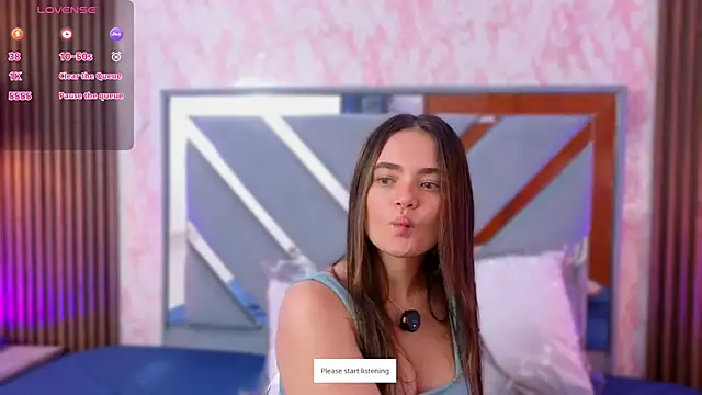 LittleeSara18 online show from 05-11-26, 11:16