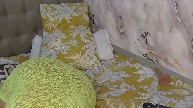 Snapshot of CaramelHotGirl chatting on 04-13-26, 10:59 CaramelHotGirl online show from 04-13-26, 10:59