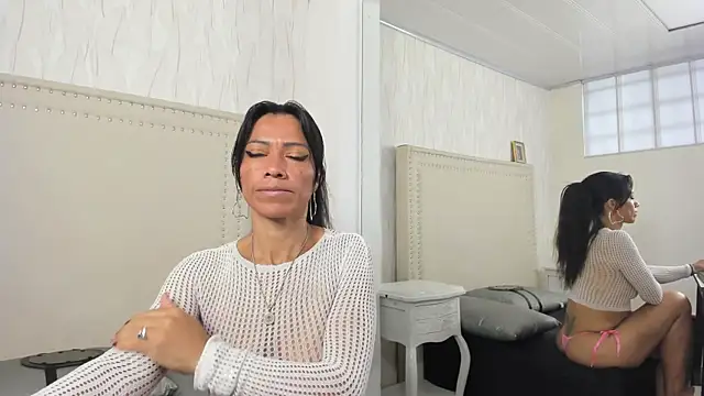 Snapshot of FernandaAvilax chatting on 04-13-26, 06:13 FernandaAvilax online show from 04-13-26, 06:13