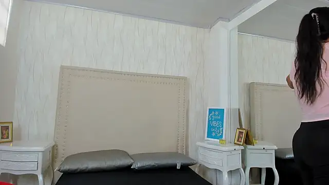Snapshot of FernandaAvilax chatting on 04-24-26, 07:27 FernandaAvilax online show from 04-24-26, 07:27