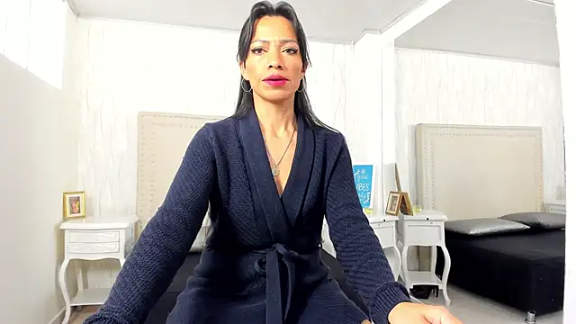 Snapshot of FernandaAvilax chatting on 05-11-26, 07:33 FernandaAvilax online show from 05-11-26, 07:33