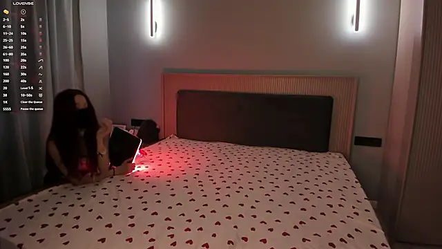 lillakiem online show from 03-25-26, 01:06