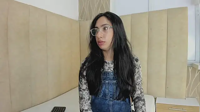 Snapshot of Kali_morrigan chatting on 02-24-26, 02:04 Kali morrigan online show from 02-24-26, 02:04