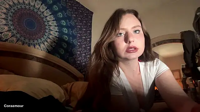 Snapshot of itscoraamour chatting on 03-21-26, 02:05 itscoraamour online show from 03-21-26, 02:05