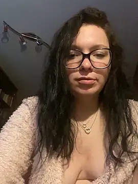 Snapshot of sonule99 chatting on 06-11-26, 06:39 sonule99 online show from 06-11-26, 06:39