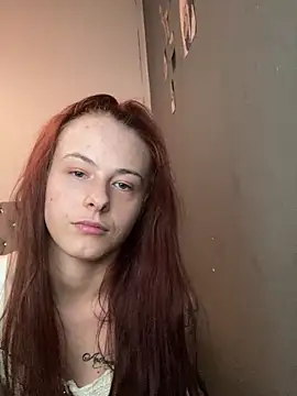 Snapshot of Louise_Burnett chatting on 02-25-26, 08:07 Louise Burnett online show from 02-25-26, 08:07