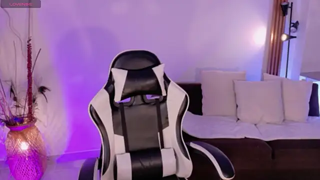 meganlake online show from 04-02-26, 12:36