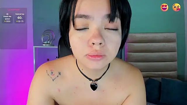 April Swett online show from 03-25-26, 11:49