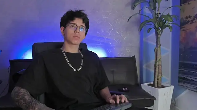 Angel scott2 online show from 03-19-26, 11:36