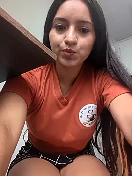 Snapshot of DulceCaroX chatting on 06-12-26, 01:21 DulceCaroX online show from 06-12-26, 01:21