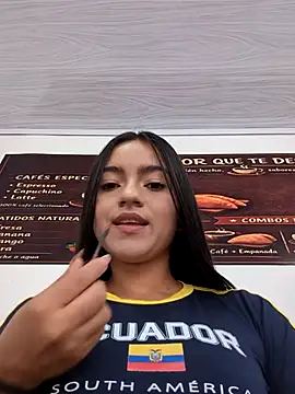 Snapshot of DulceCaroX chatting on 06-19-26, 01:04 DulceCaroX online show from 06-19-26, 01:04