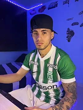 Snapshot of TOMAS_CONOR chatting on 03-18-26, 12:36 TOMAS CONOR online show from 03-18-26, 12:36