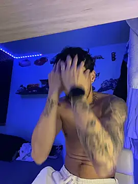 Snapshot of TOMAS_CONOR chatting on 03-25-26, 01:22 TOMAS CONOR online show from 03-25-26, 01:22