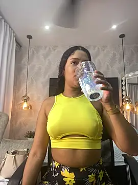 Miaafoxx   online show from 03-16-26, 07:40