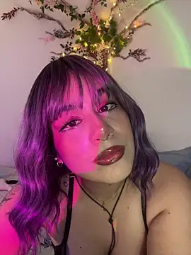 Snapshot of Selen_Extasis chatting on 03-20-26, 01:43 Selen Extasis online show from 03-20-26, 01:43