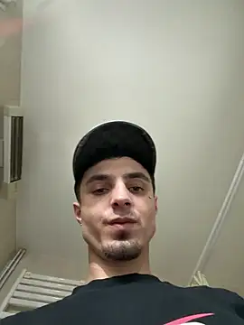 Snapshot of Carles1510 chatting on 03-09-26, 01:48 Carles1510 online show from 03-09-26, 01:48