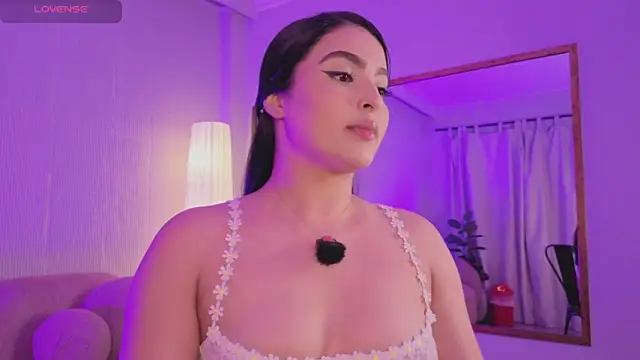 Stephany Harlot online show from 04-29-26, 11:22