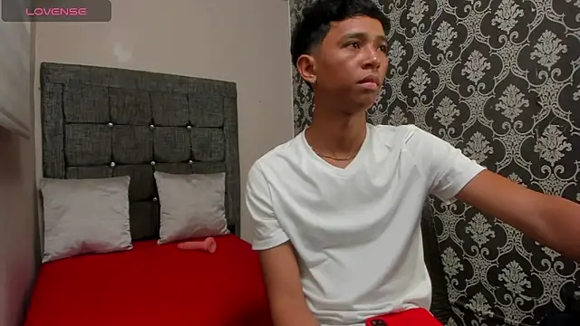 Little Twink19x online show from 05-02-26, 07:52