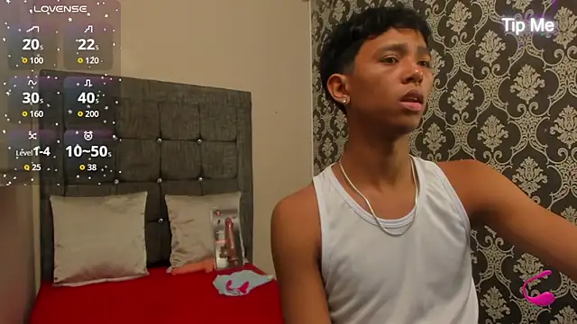 Little Twink19x online show from 05-12-26, 07:11