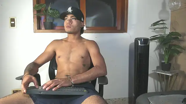 Snapshot of Jeremy_wallker chatting on 05-20-26, 08:48 Jeremy wallker online show from 05-20-26, 08:48