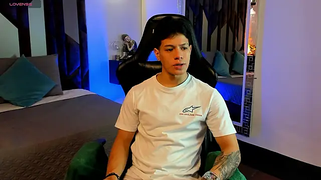 TonyPetrovjs online show from 03-25-26, 04:18