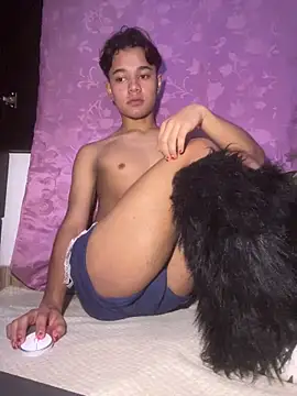 Snapshot of VixHot15 chatting on 04-06-26, 01:03 VixHot15 online show from 04-06-26, 01:03