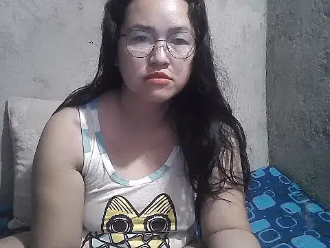 wildchinita00 online show from 05-13-26, 08:49