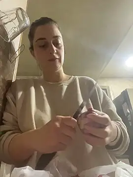 Snapshot of _AnChous_ chatting on 04-07-26, 03:23 AnChous online show from 04-07-26, 03:23